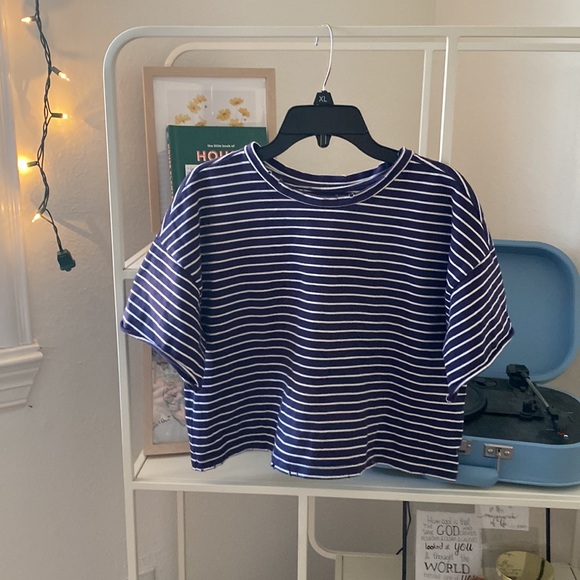 Navy striped crop top - Picture 2 of 2